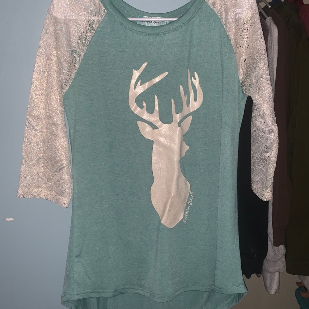 Brand Southerner Grace. Size Small. Color blue and white